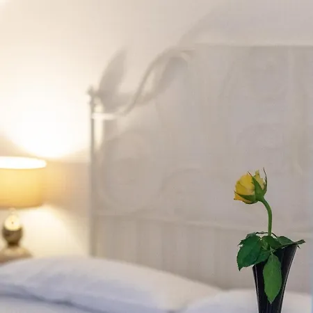 Attico Di Luna Guest house