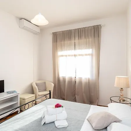Attico Di Luna Guest house