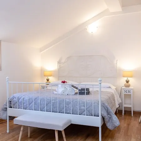 Maison d'hôtes Attico Di Luna 2*