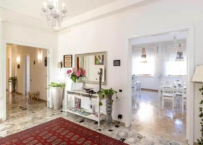 בית הארחה Attico Di Luna 2*