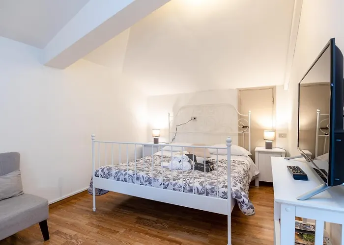 בית הארחה Attico Di Luna ורונה