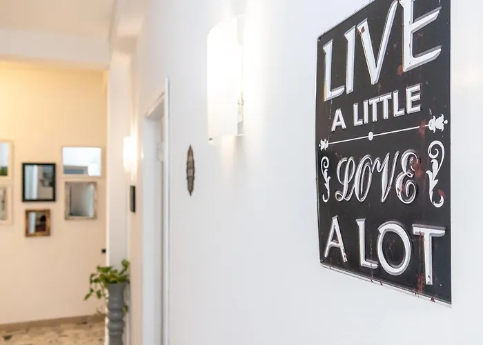 בית הארחה Attico Di Luna 2*