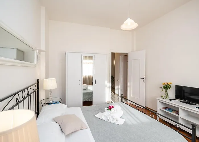 Attico Di Luna בית הארחה