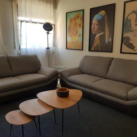 Attico Di Luna Konukevi 2*